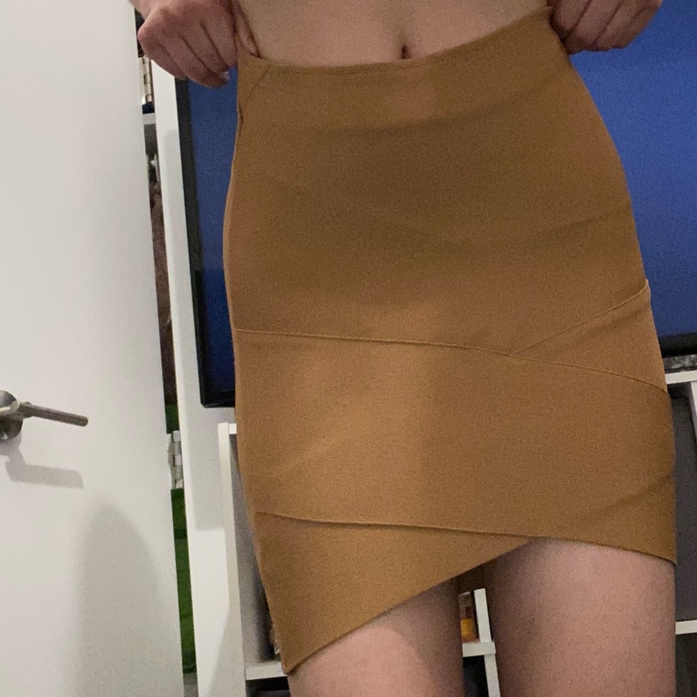 Bodycon mini skirt